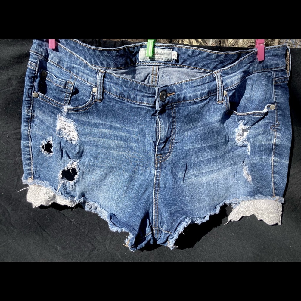 torrid denim daisy dukes